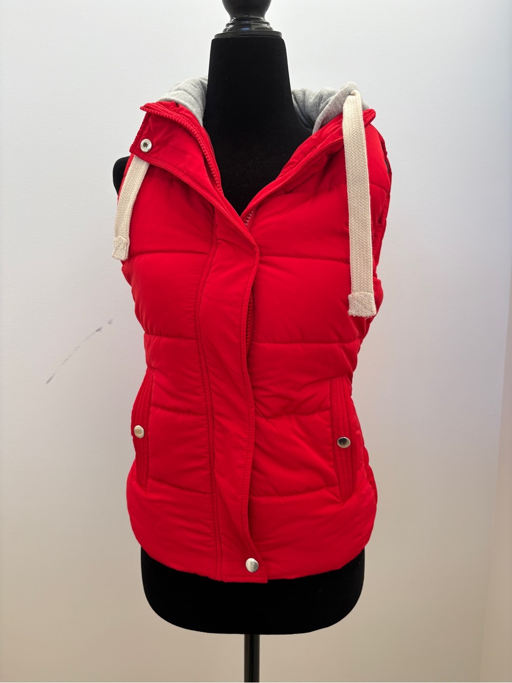 Red Quilted Hooded Puffer Vest - Classic Women's Outerwear